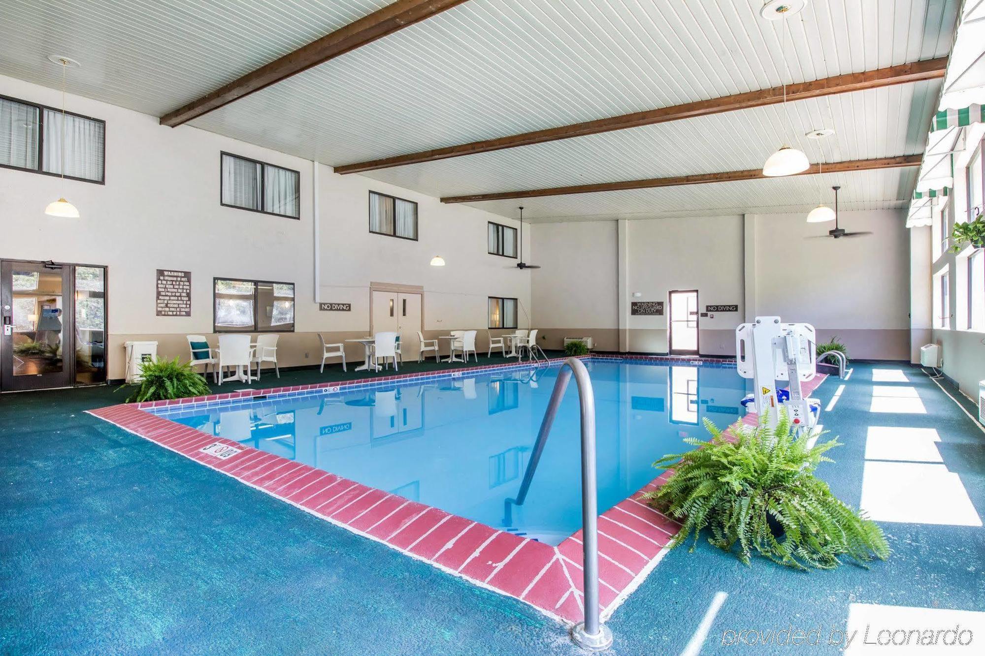 Quality Inn Harlan Exterior photo
